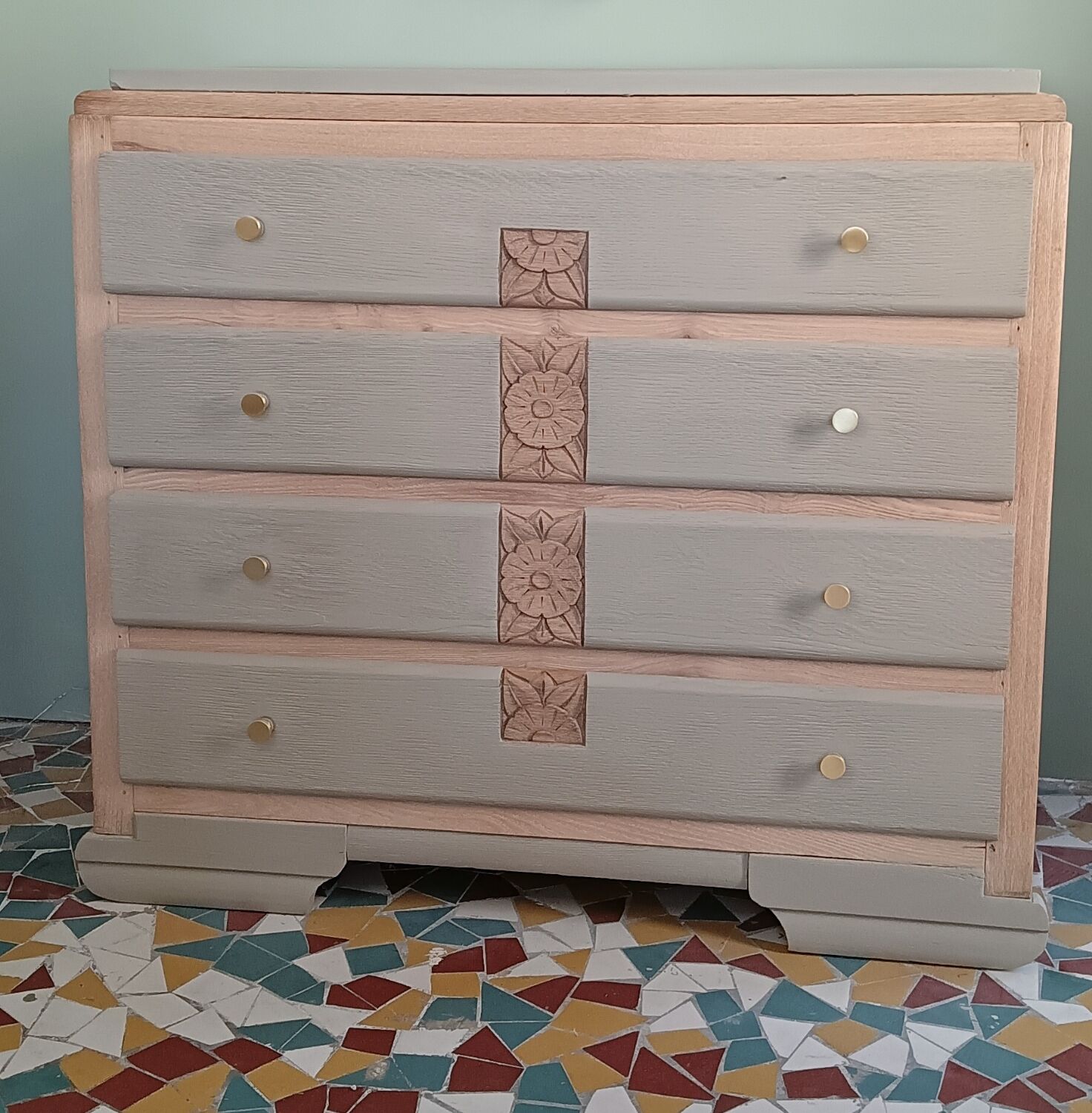 Art Deco chest of drawers