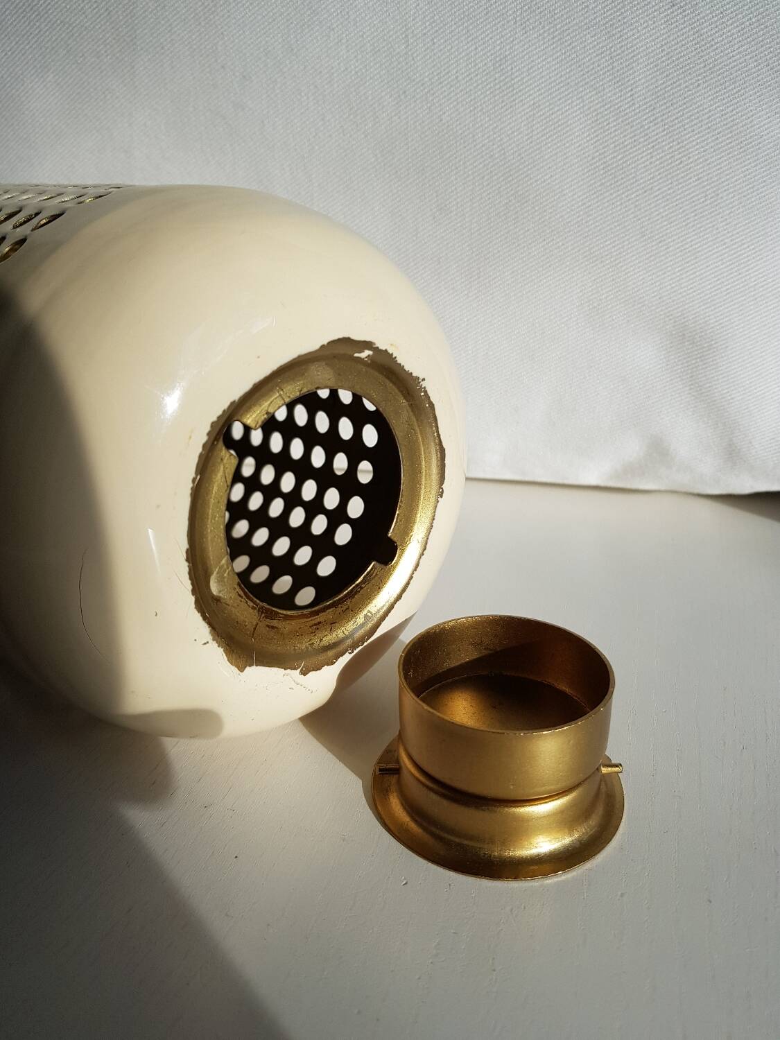 Photophore lanterne arrondie en métal beige