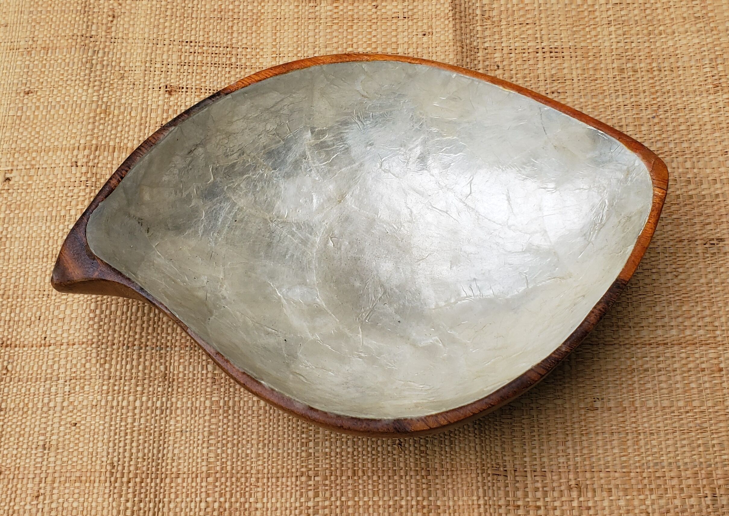 Pearly trinkey bowl