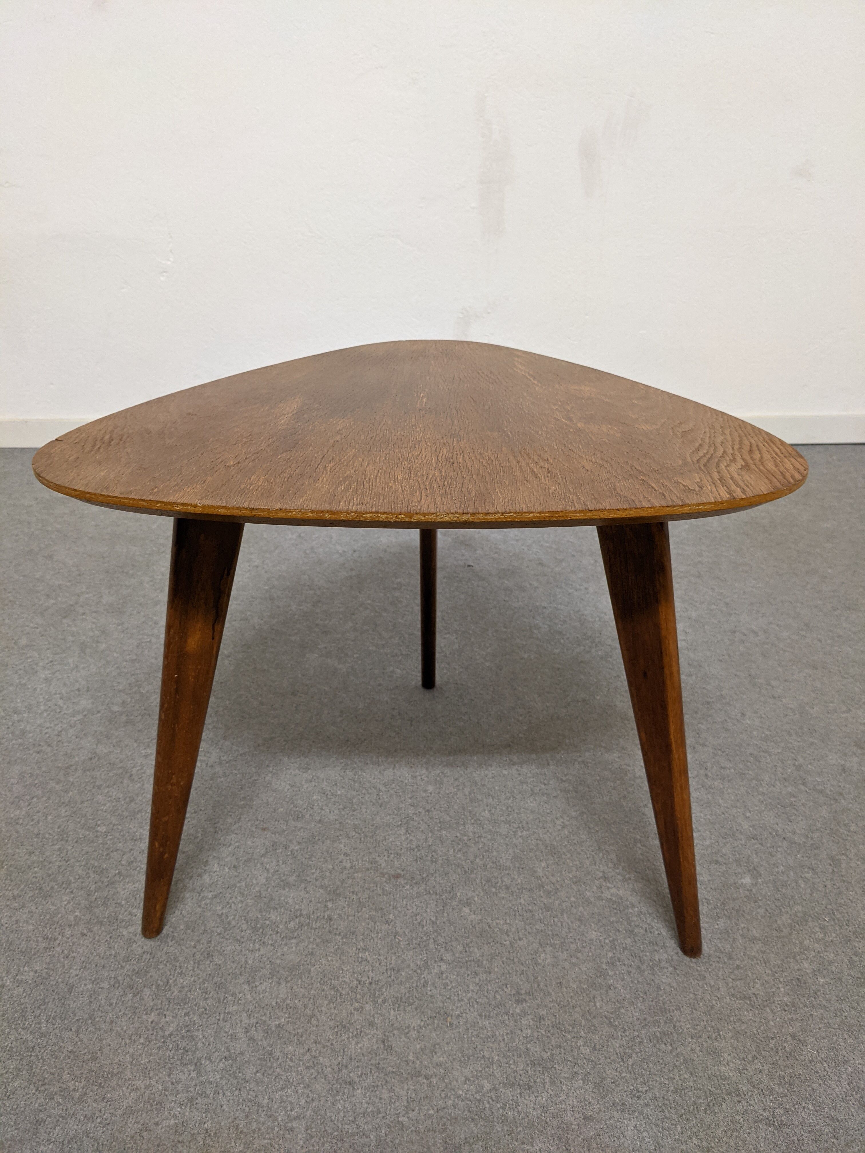 Side table tripod of the 50s/60s