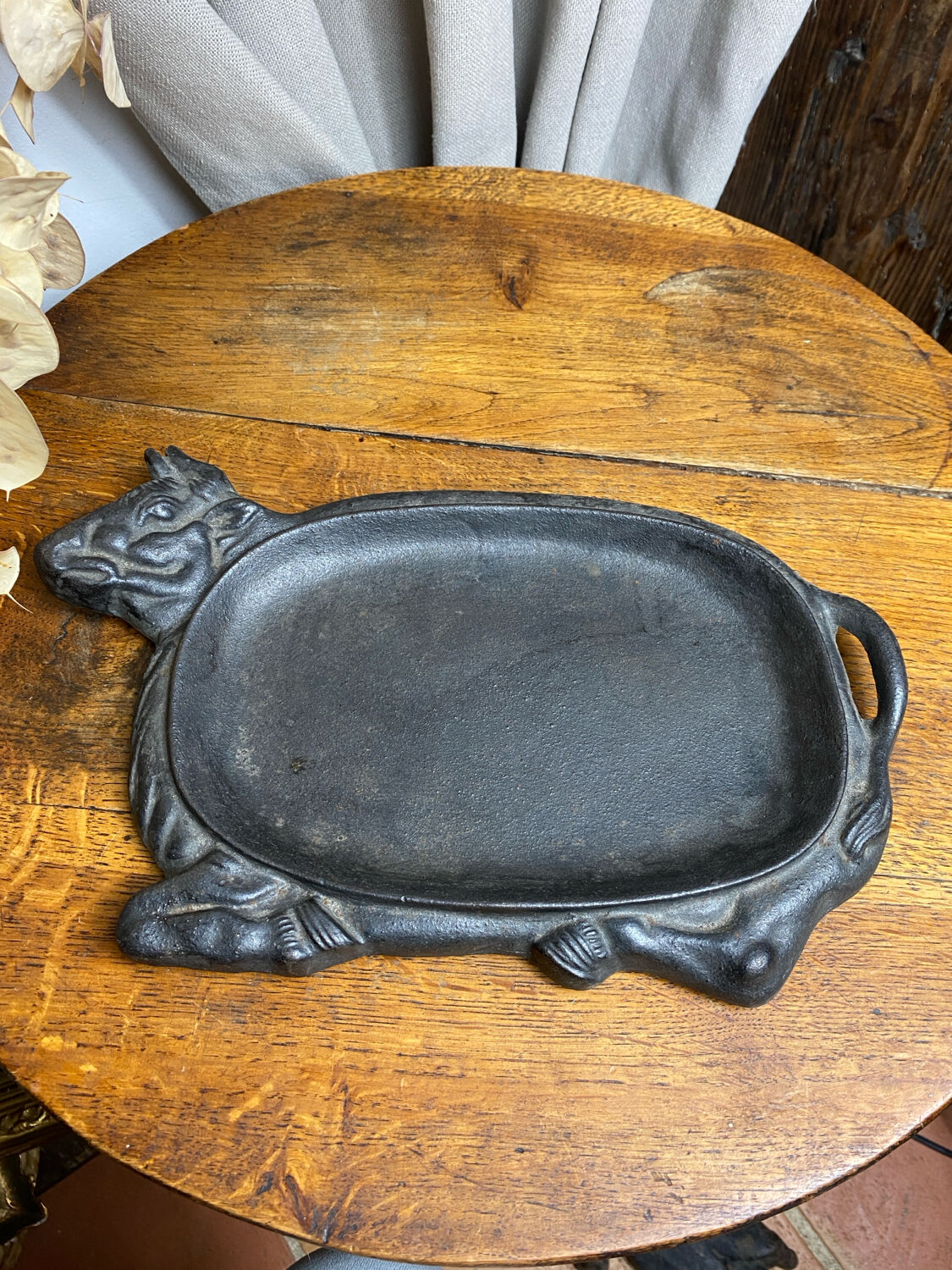 Antique cast iron meat plate