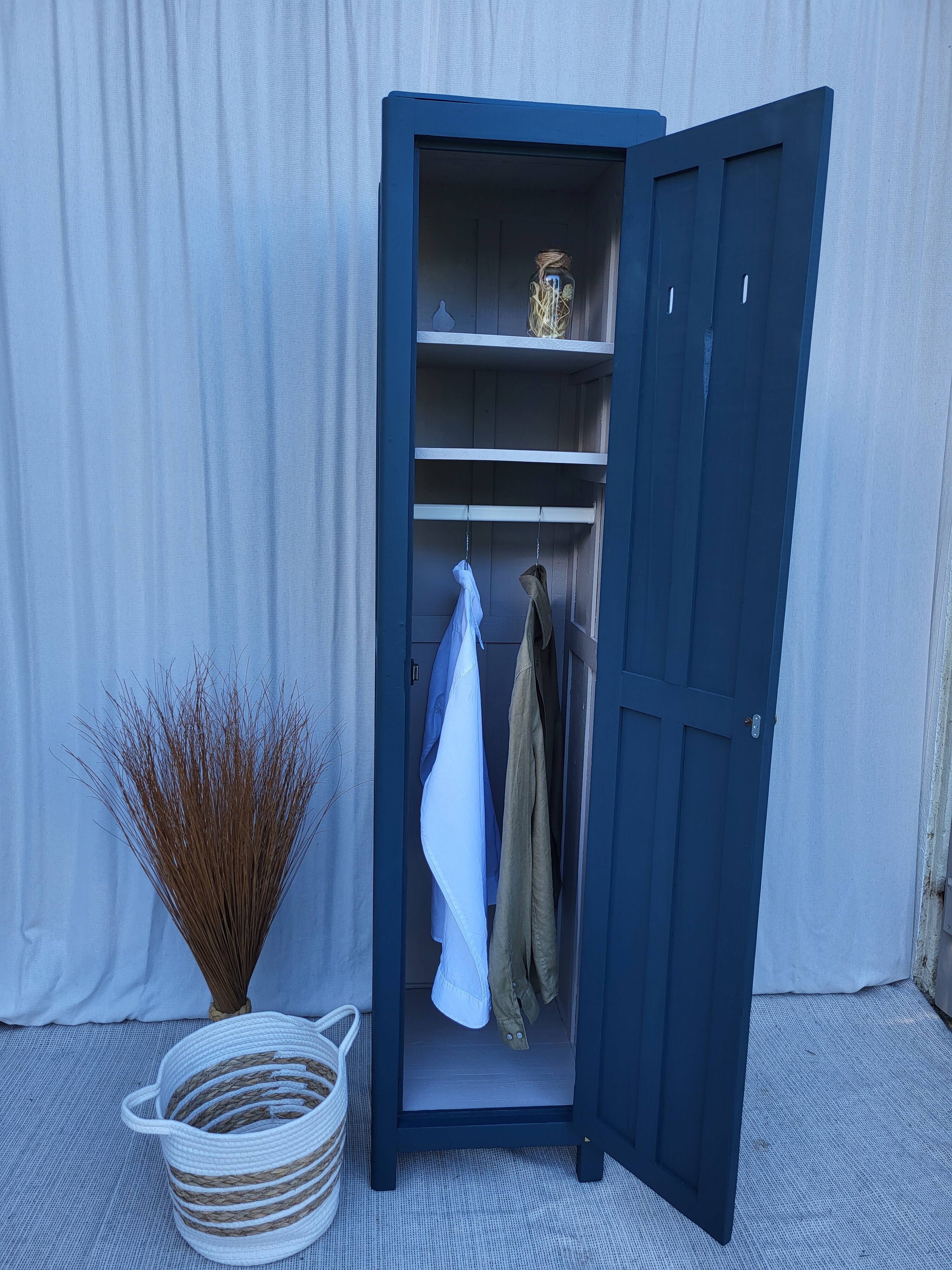 Cloakroom / Wardrobe