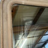 Rounded rectangular mirror