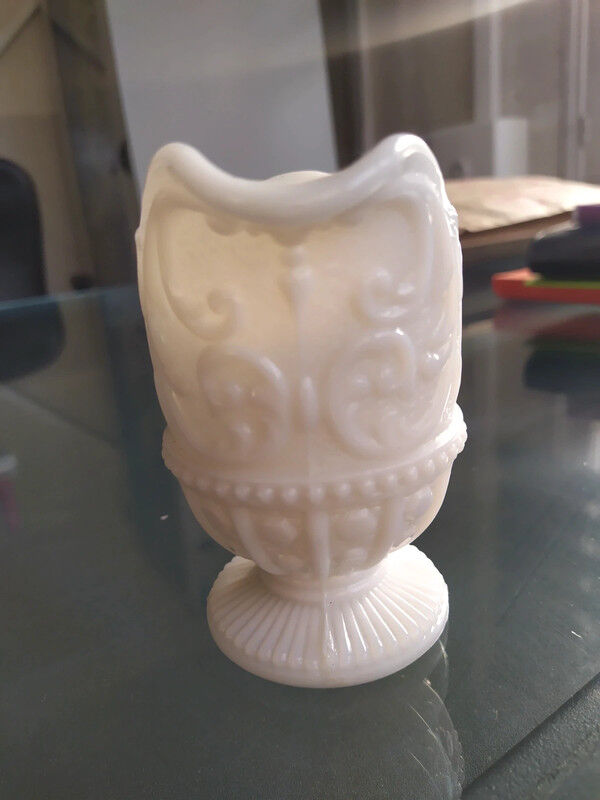 Pichet en opaline de foire
