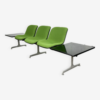 Artifort Houtoku waiting room sofa 3-seater green/black