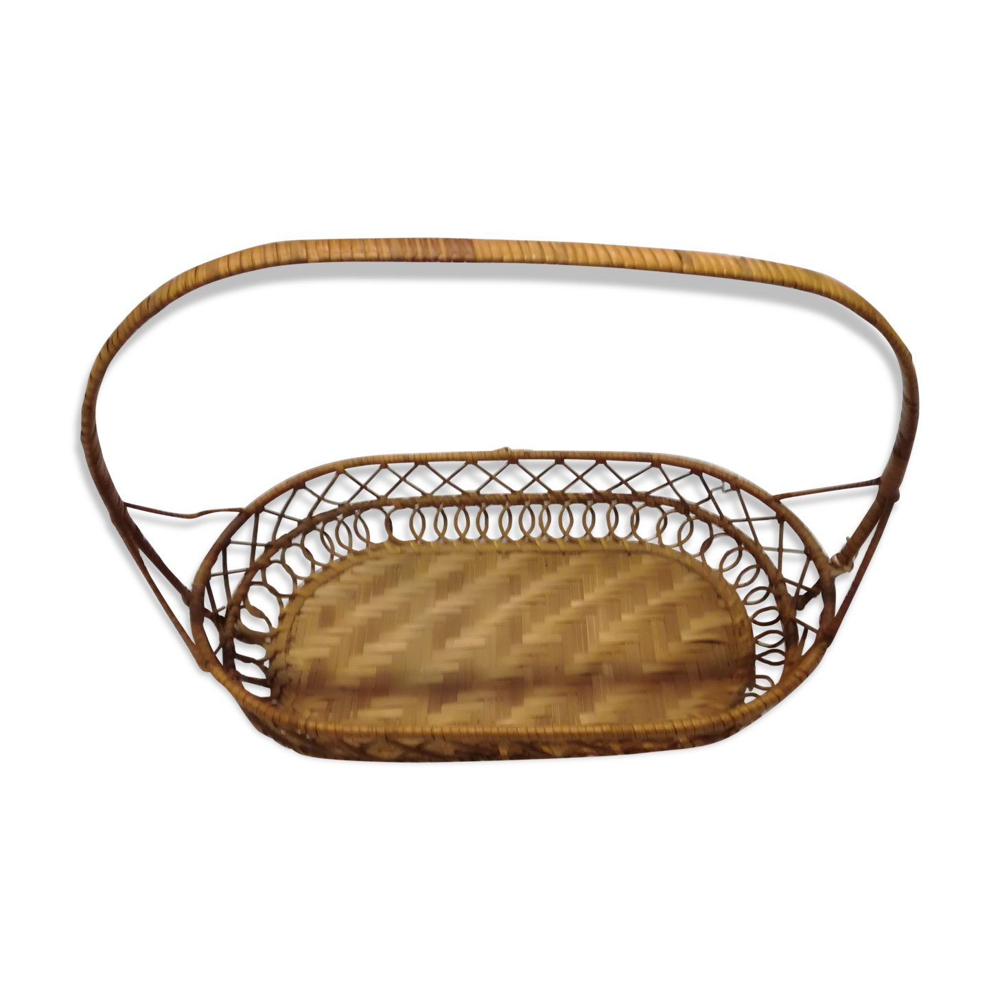 Braided rattan basket