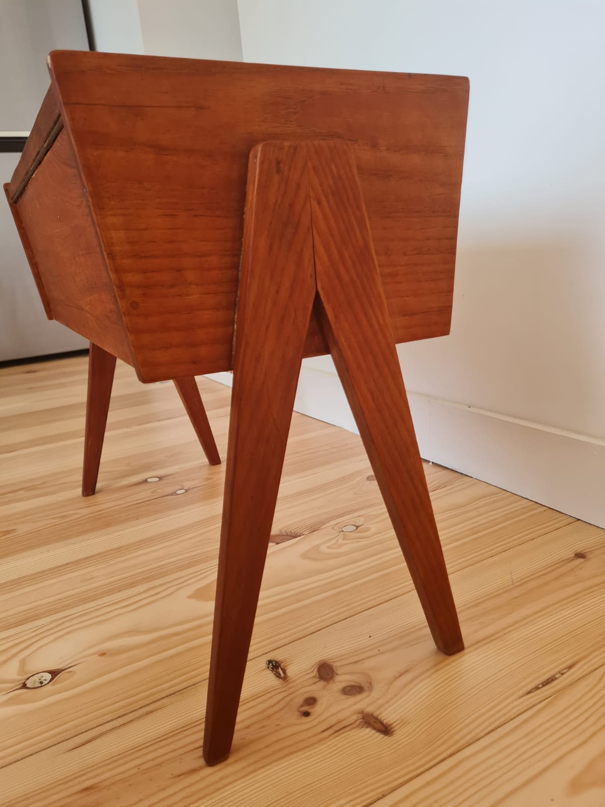 Bedside foot compass 1960