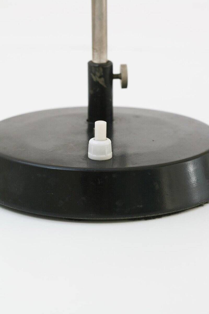 Lampe de table noire des années 60, style milieu de siècle.