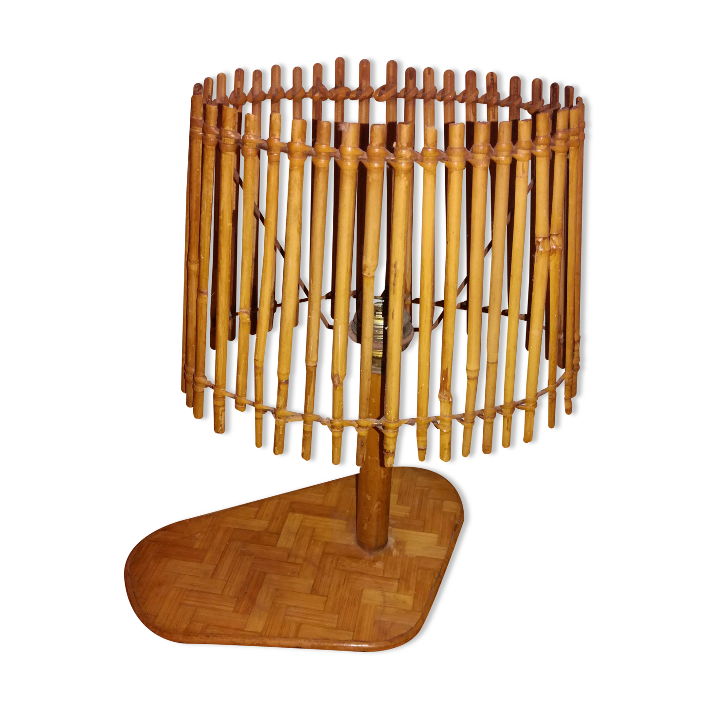 Rattan bedside lamp