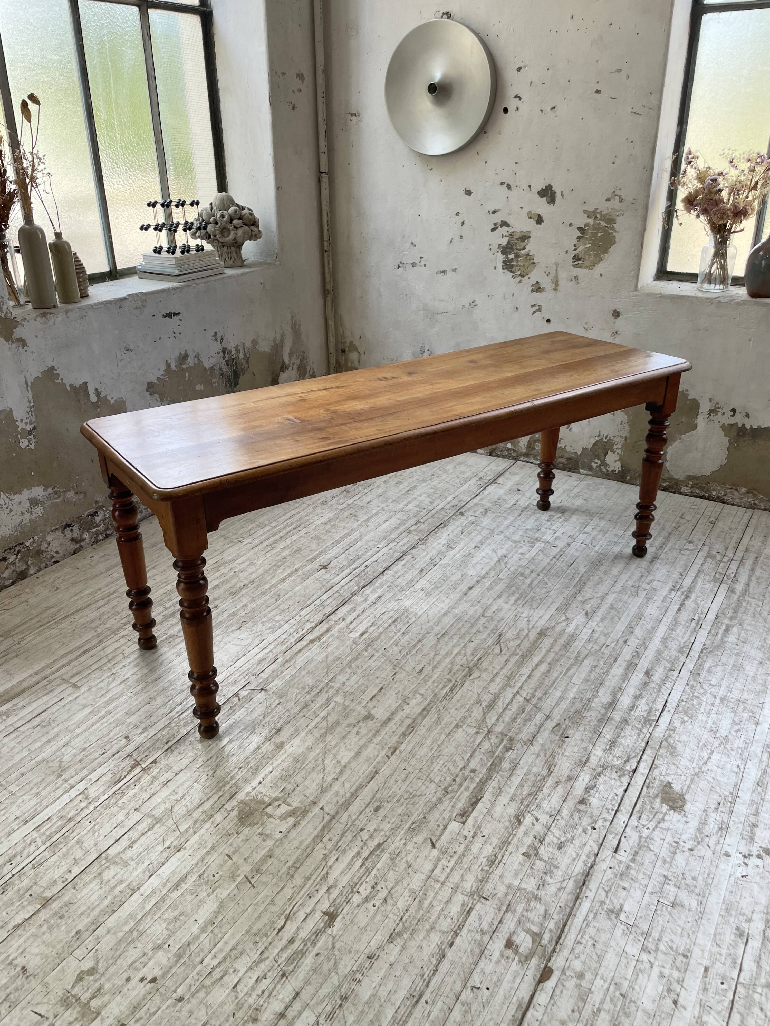 Walnut farm table 185 cm