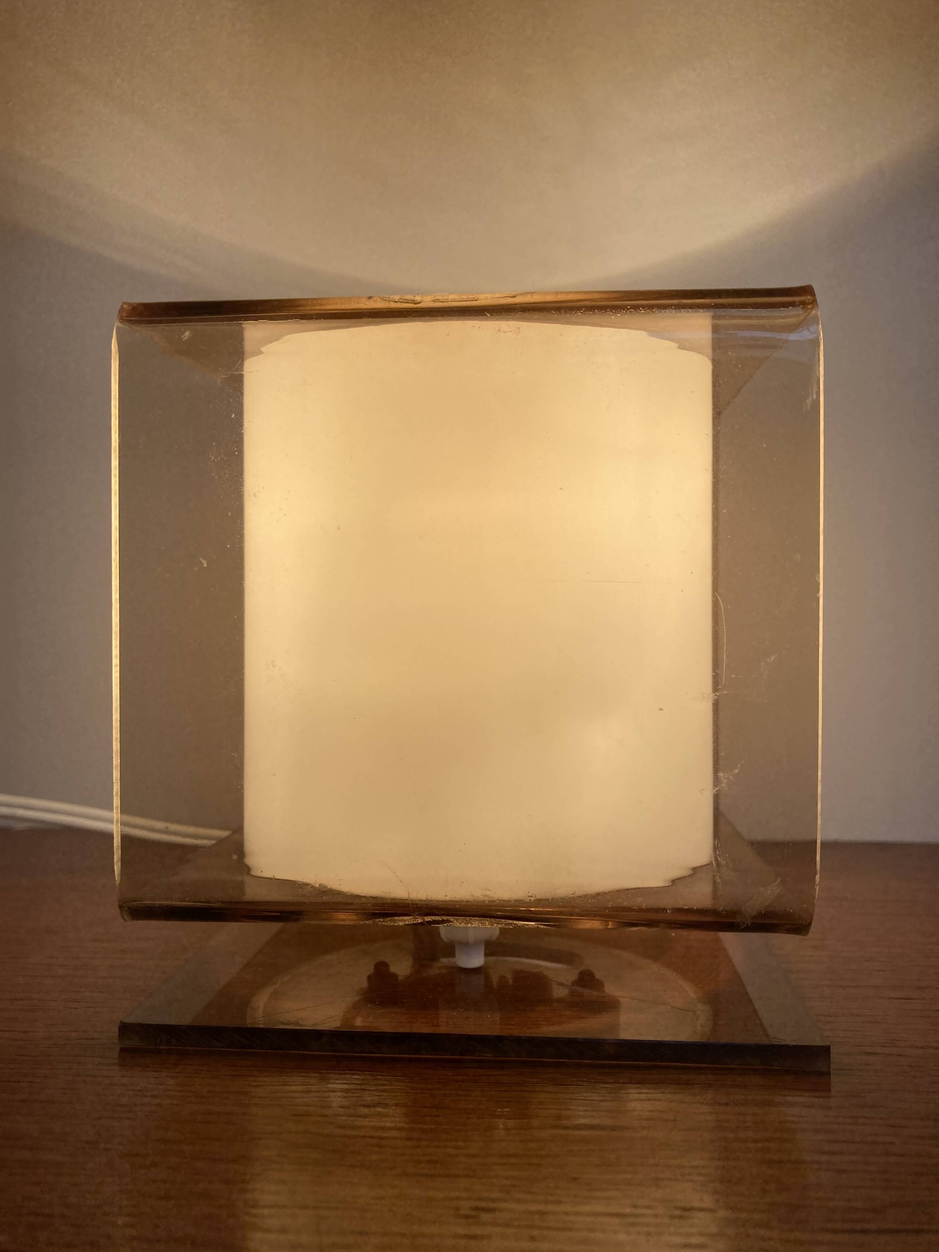 Cube table lamp in smoked plexiglass 70s