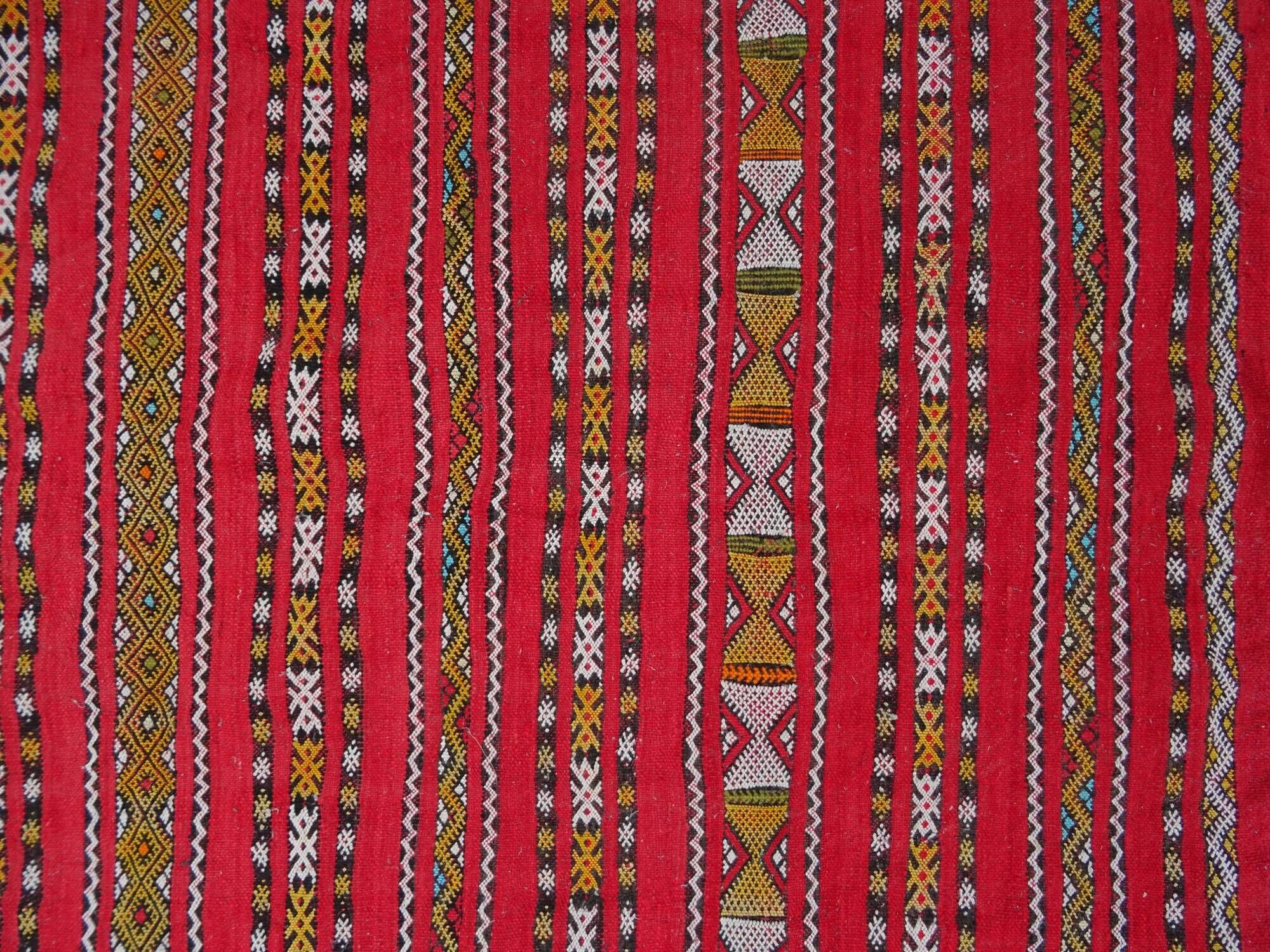 Handmade Berber Tuareg rug 233 x 133 cm