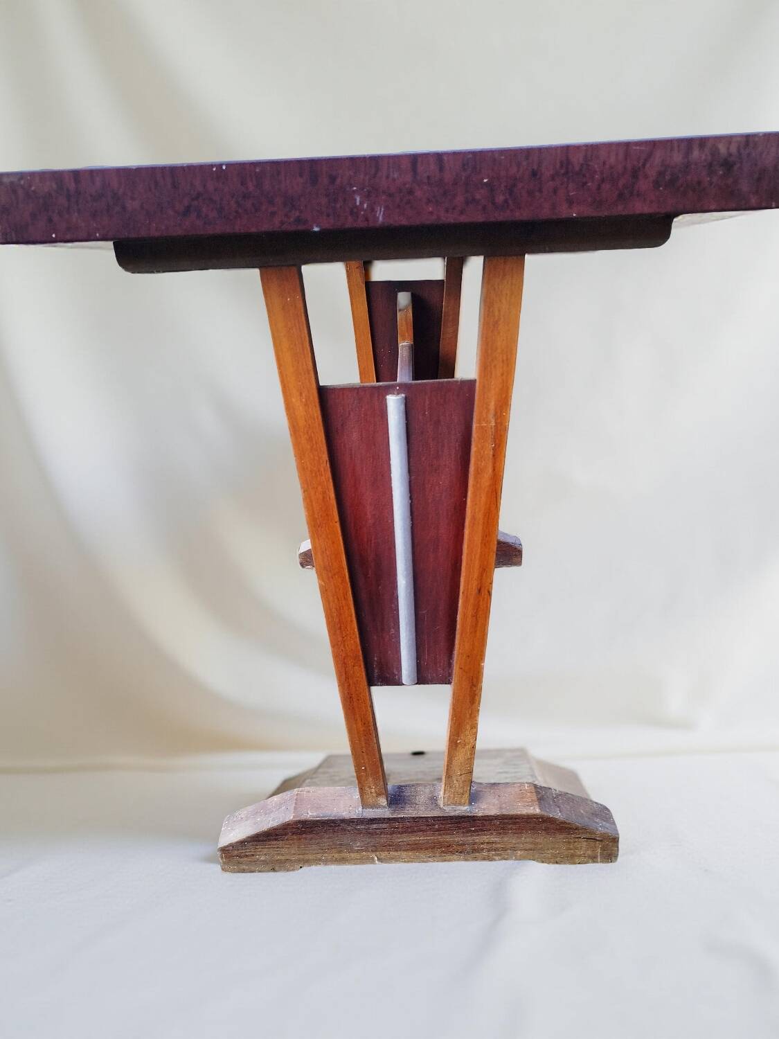 Art Deco bistro table in Bakelite – 1925