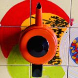 Vintage coffee maker in red enameled metal and Bakelite