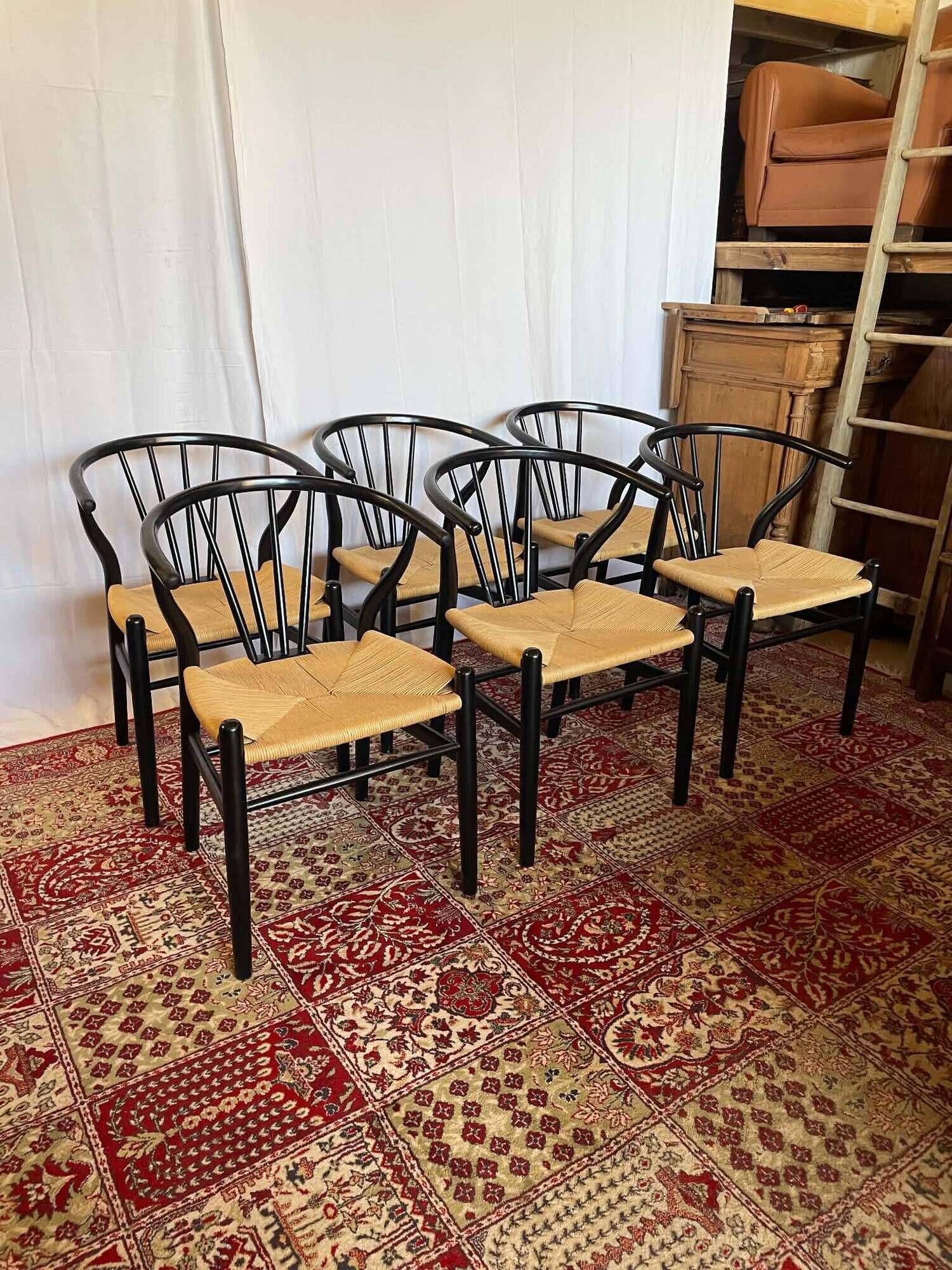 Set of 6 black wooden chairs with straw seats – Bistro style