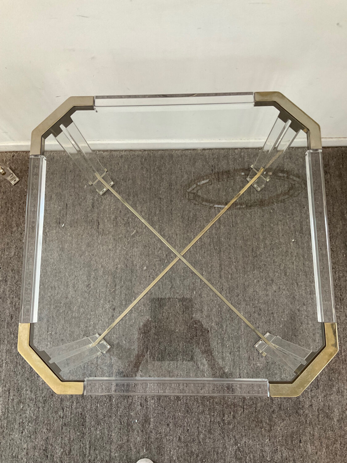 Vintage coffee table in lucite and brass 60s-70s