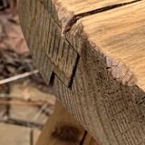 Table basse tripode pin massif brut 1960
