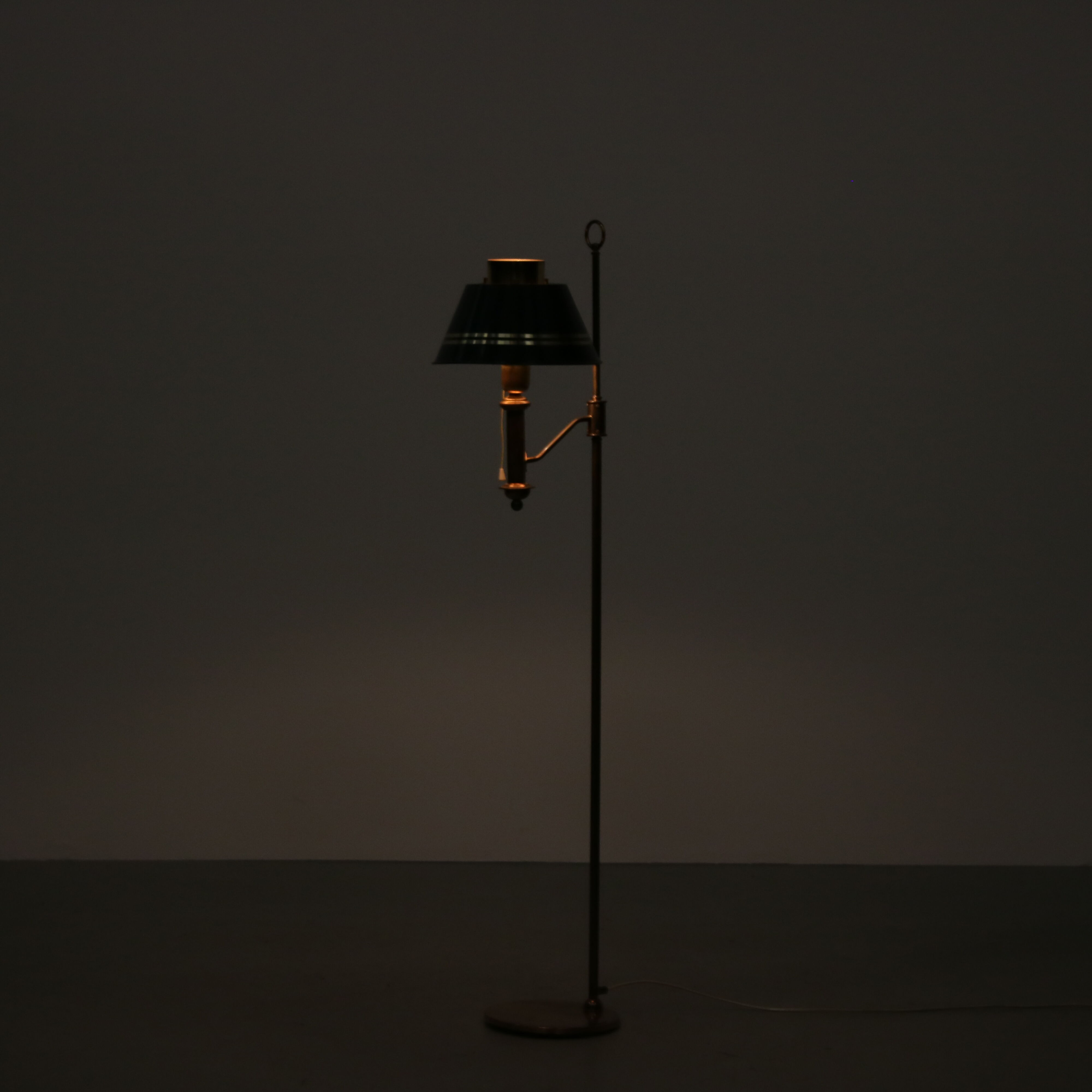 Lampadaire en laiton des années 1950 par Oia, Suède