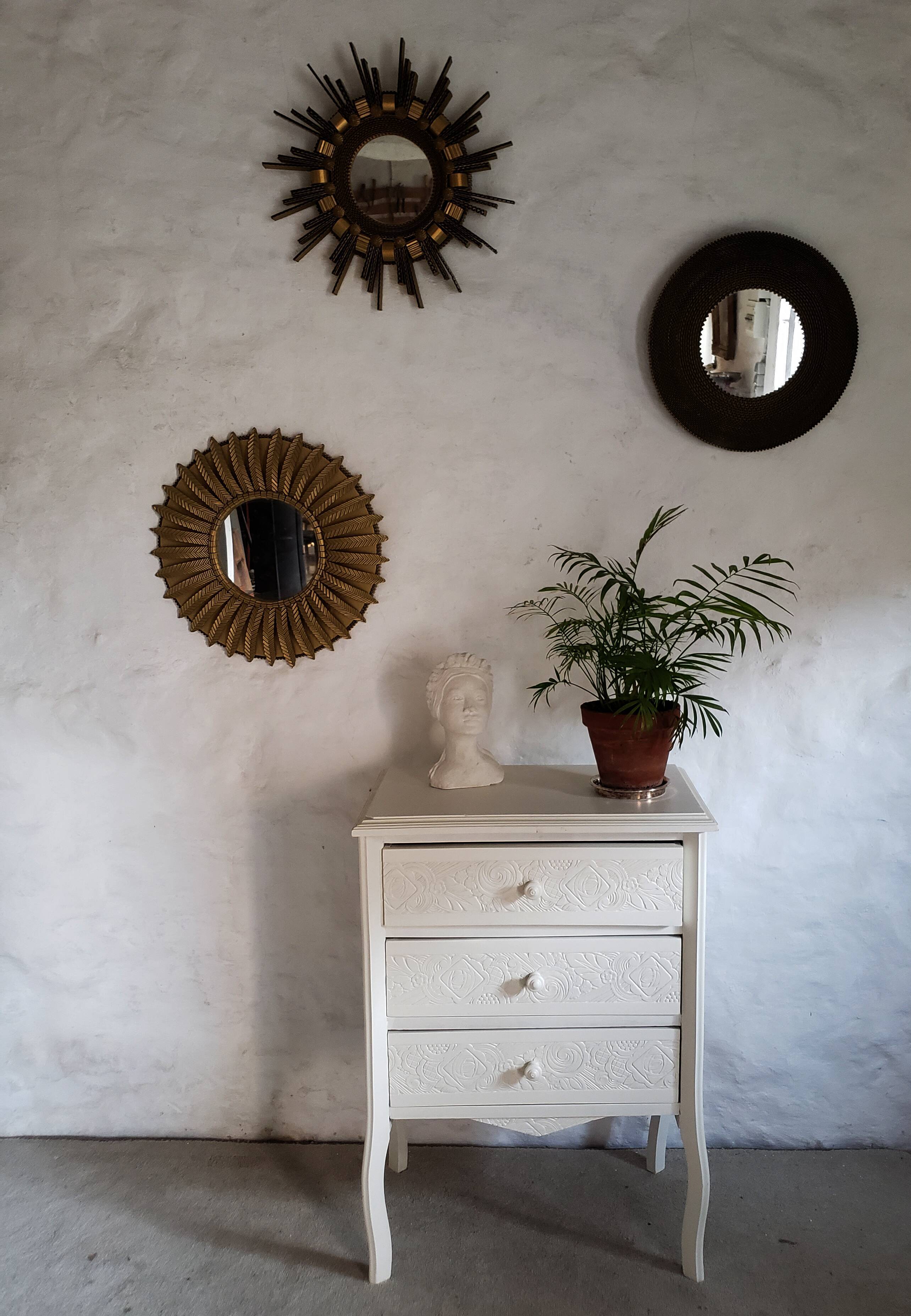 Woman bust in plaster