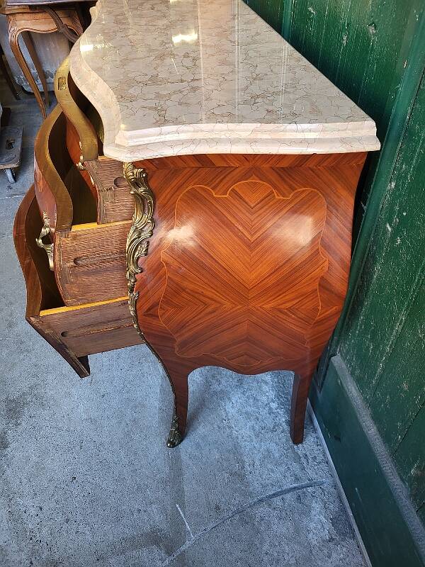petite commode en bois de rose 3 tiroirs