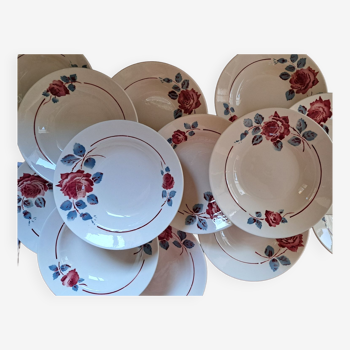 Suite of 18 soup plates with Badonvillers stencil