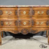 Walnut Sauté Crossbow Commode, Louis XV style – Early 20th century
