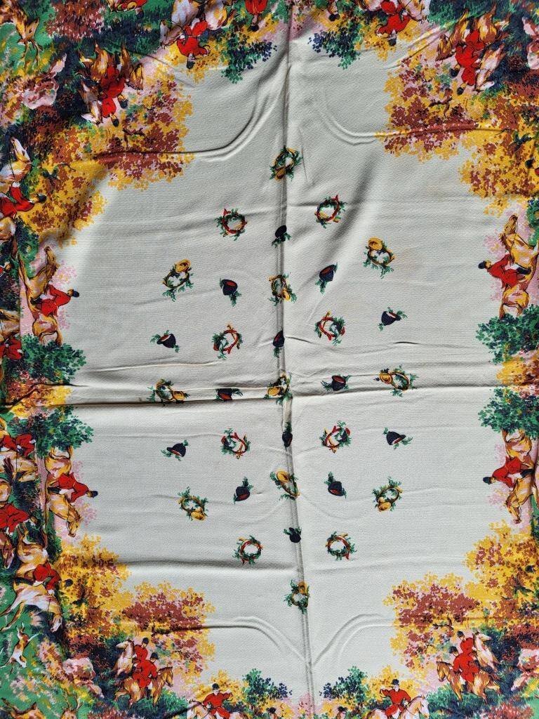 Vintage hunting tablecloth 145x125