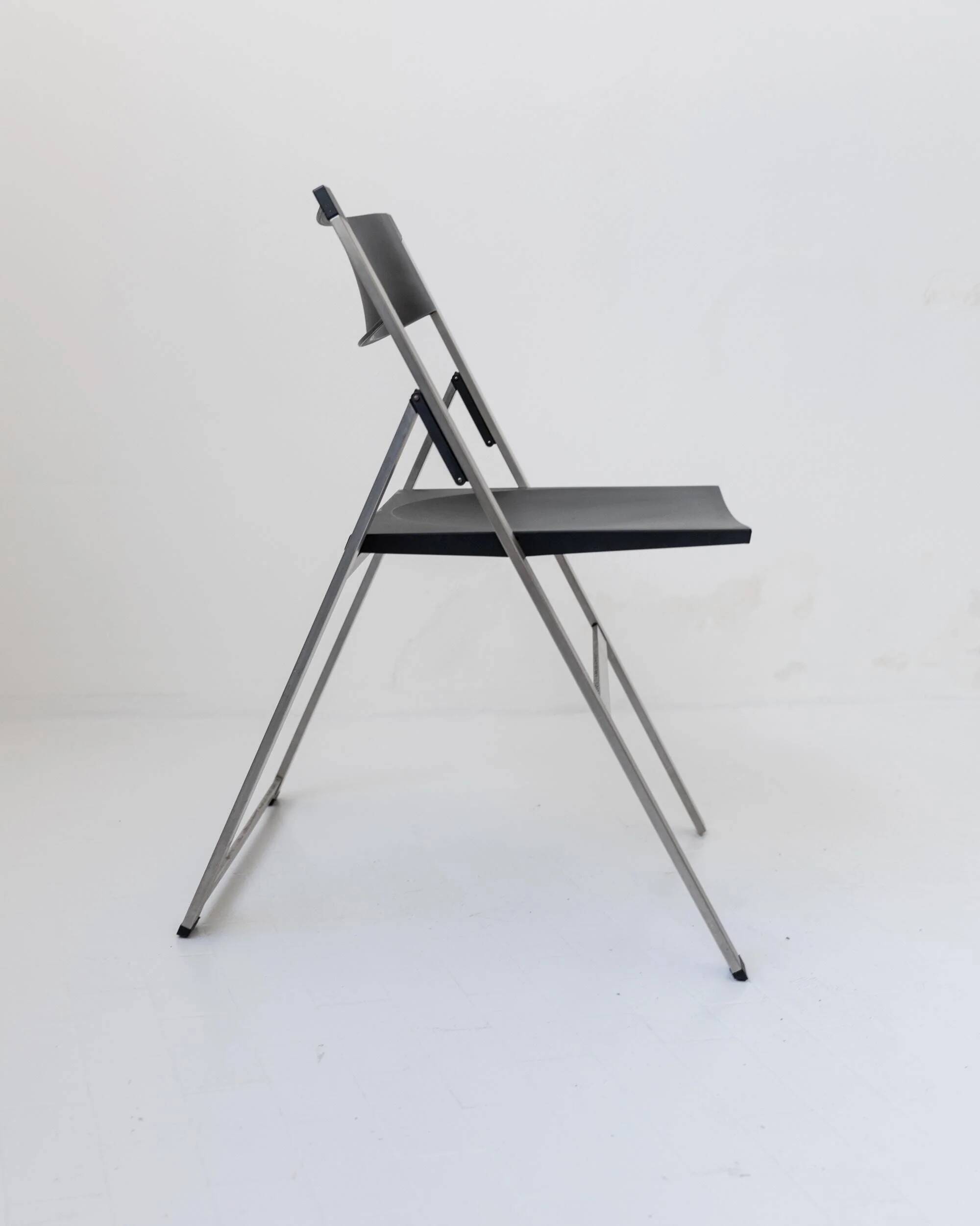 Vintage Tecno P08 folding chair from the 1990s, designed by Justus Kolberg.