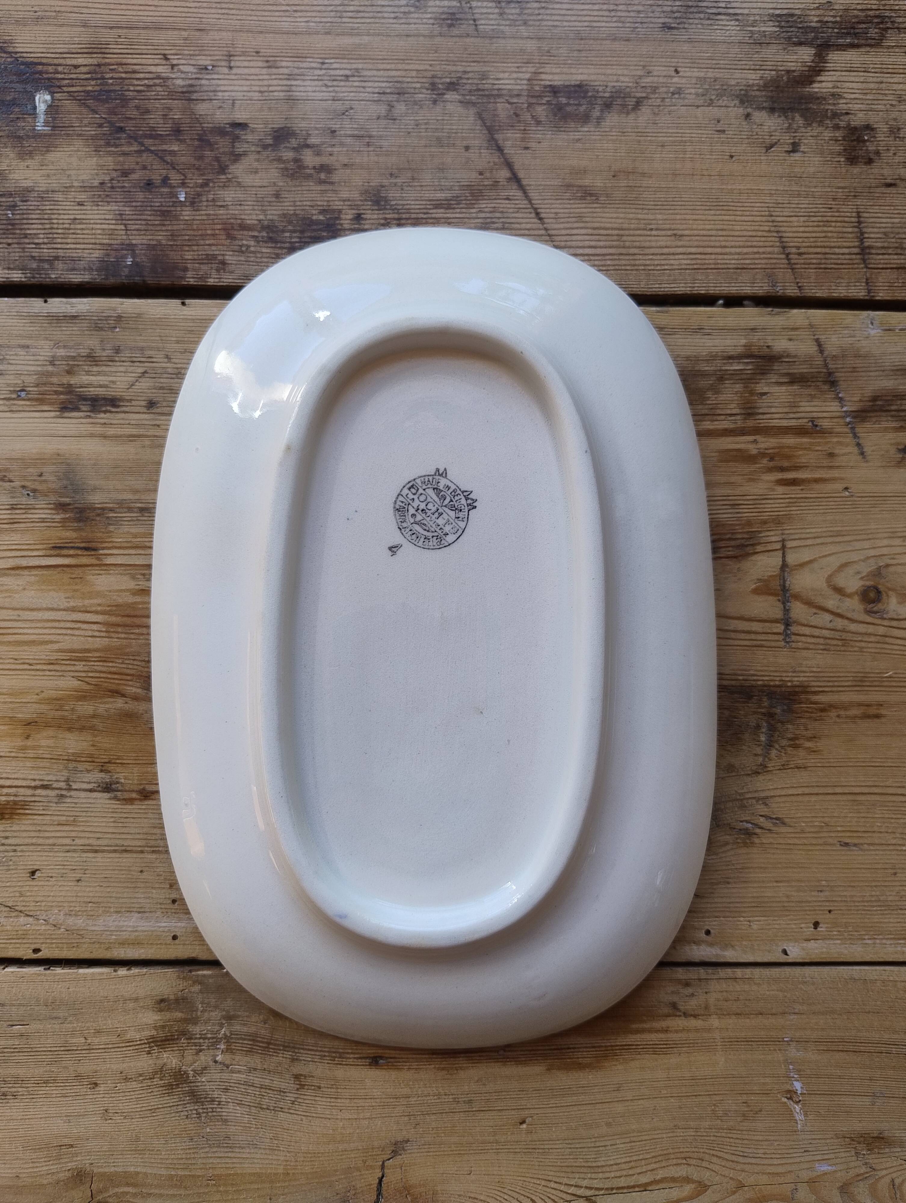 Beautiful dish / praline with Copenhagen decoration from the Boch L factory.
