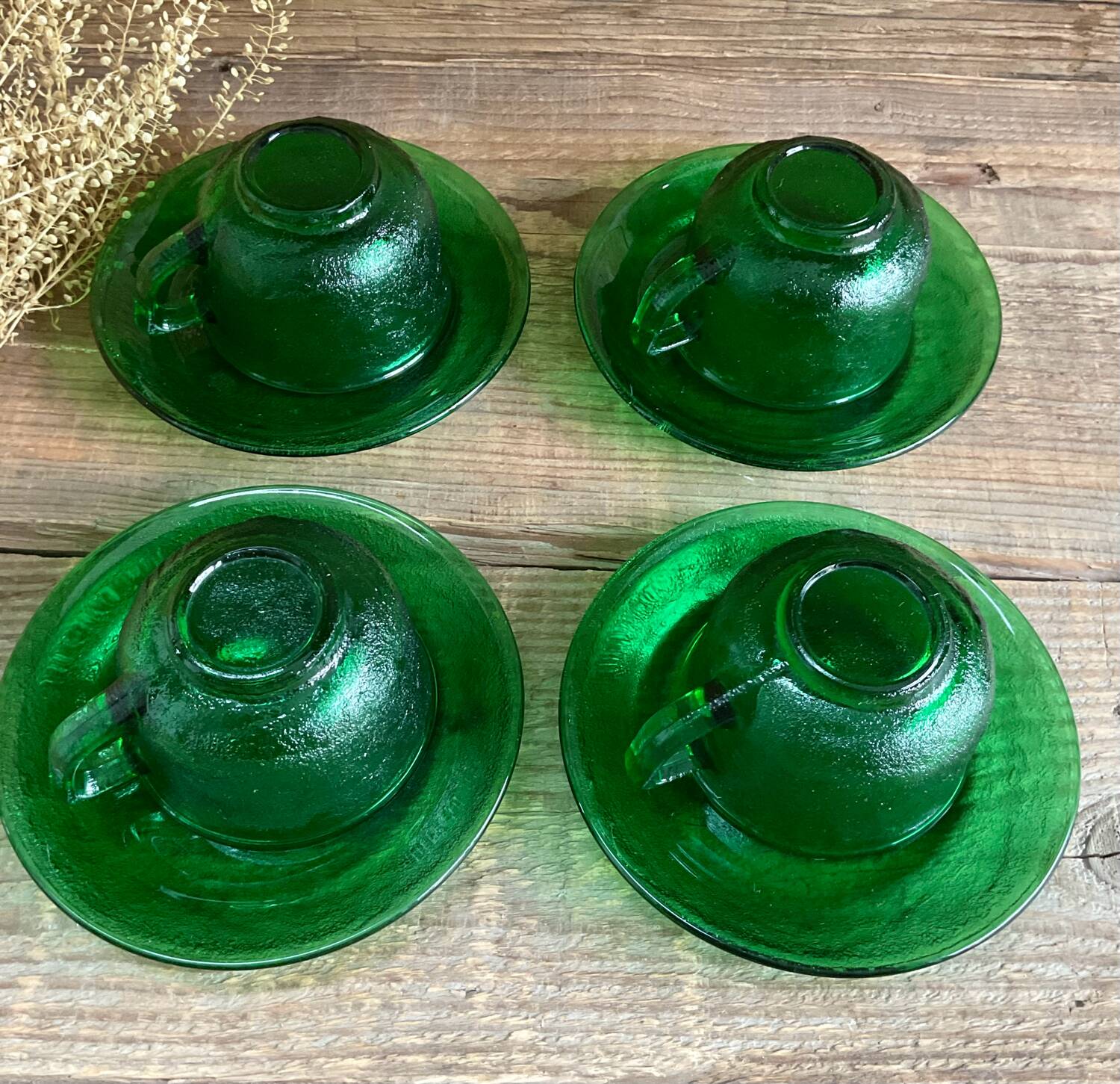 4 Arcoroc Sierra green cups