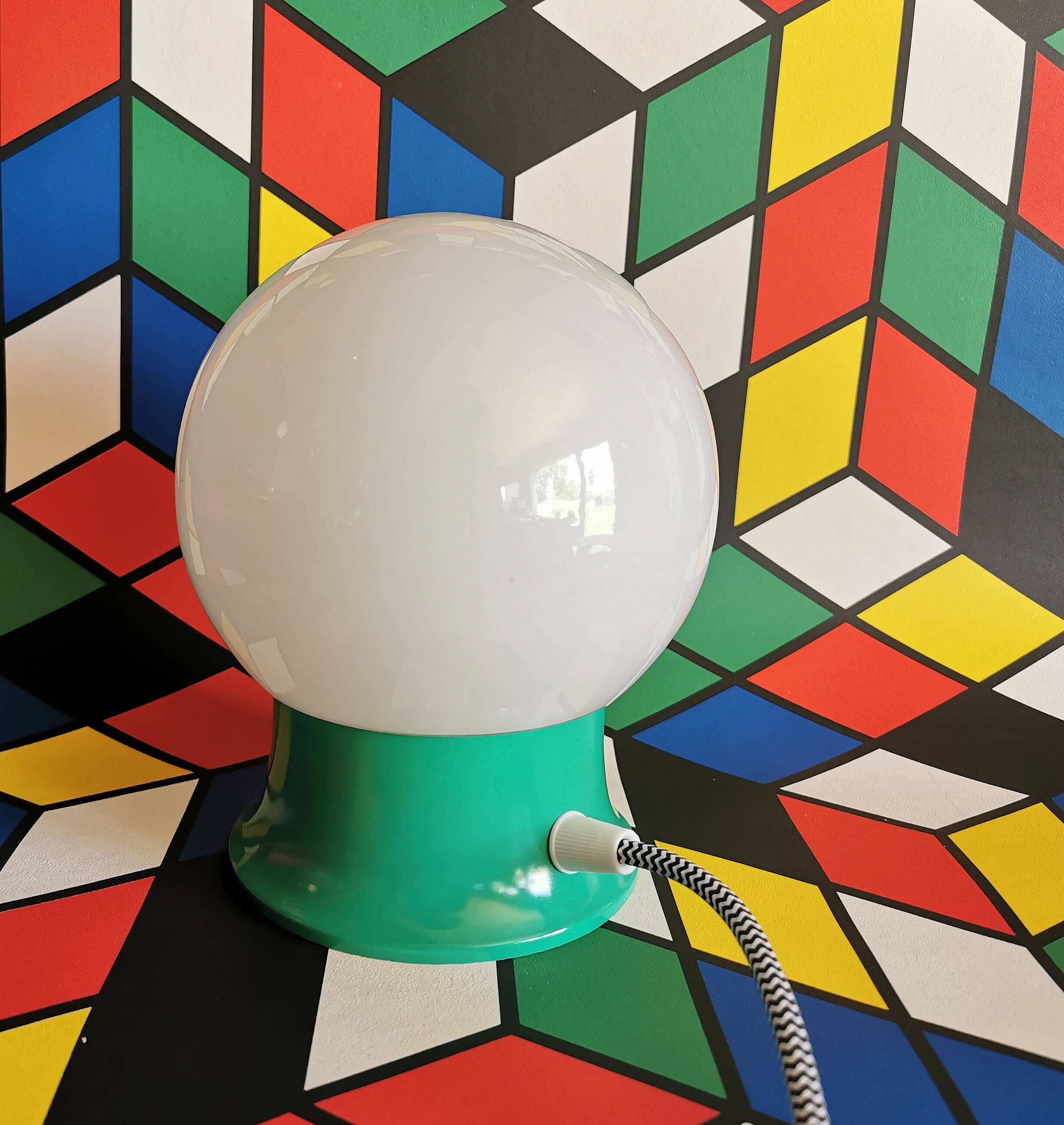 Vintage white opaline living room bedside desk lamp "Green"