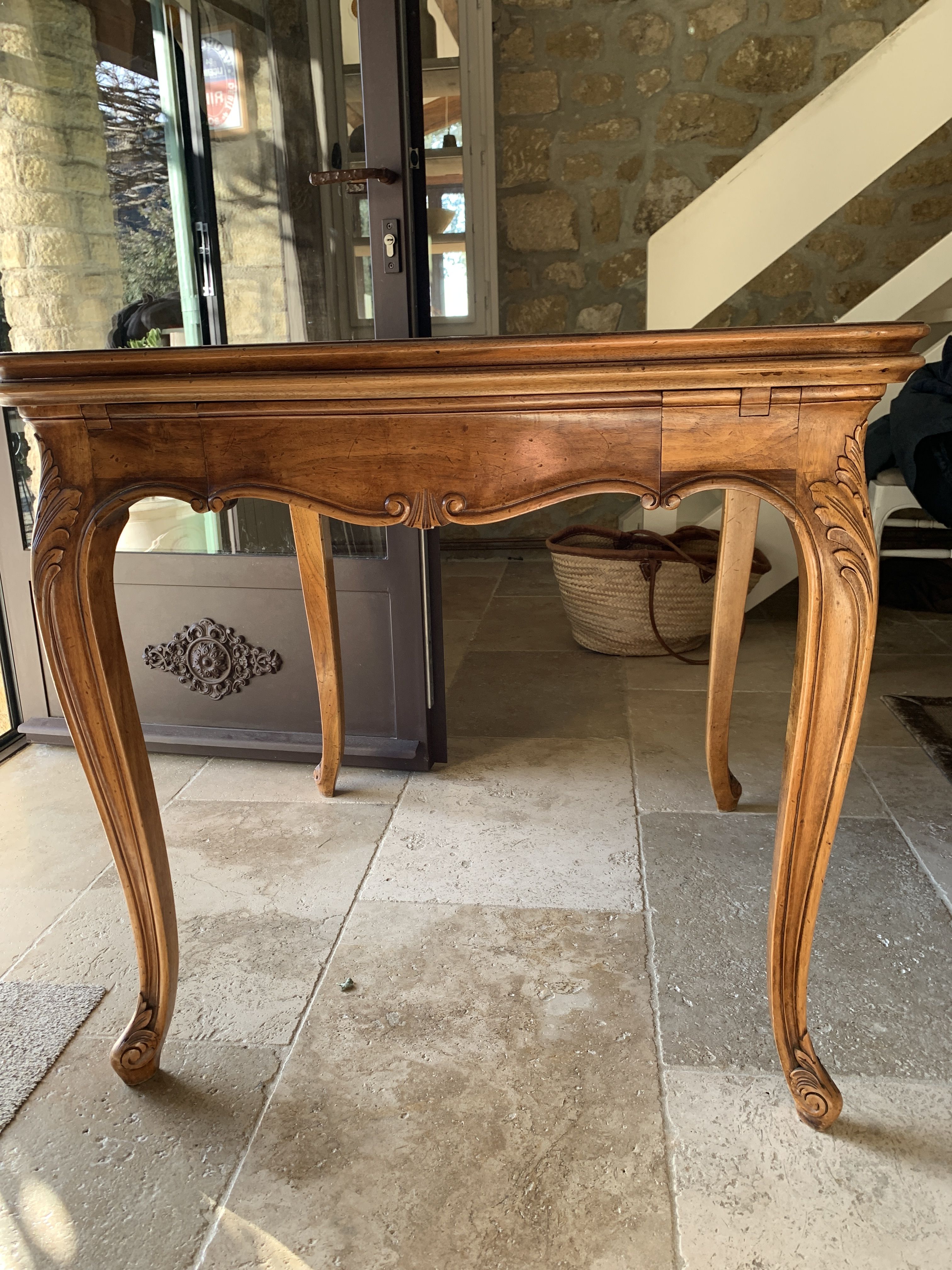 Beautiful extendable table drawers antique unique piece carved wood Chess Games art deco beautiful