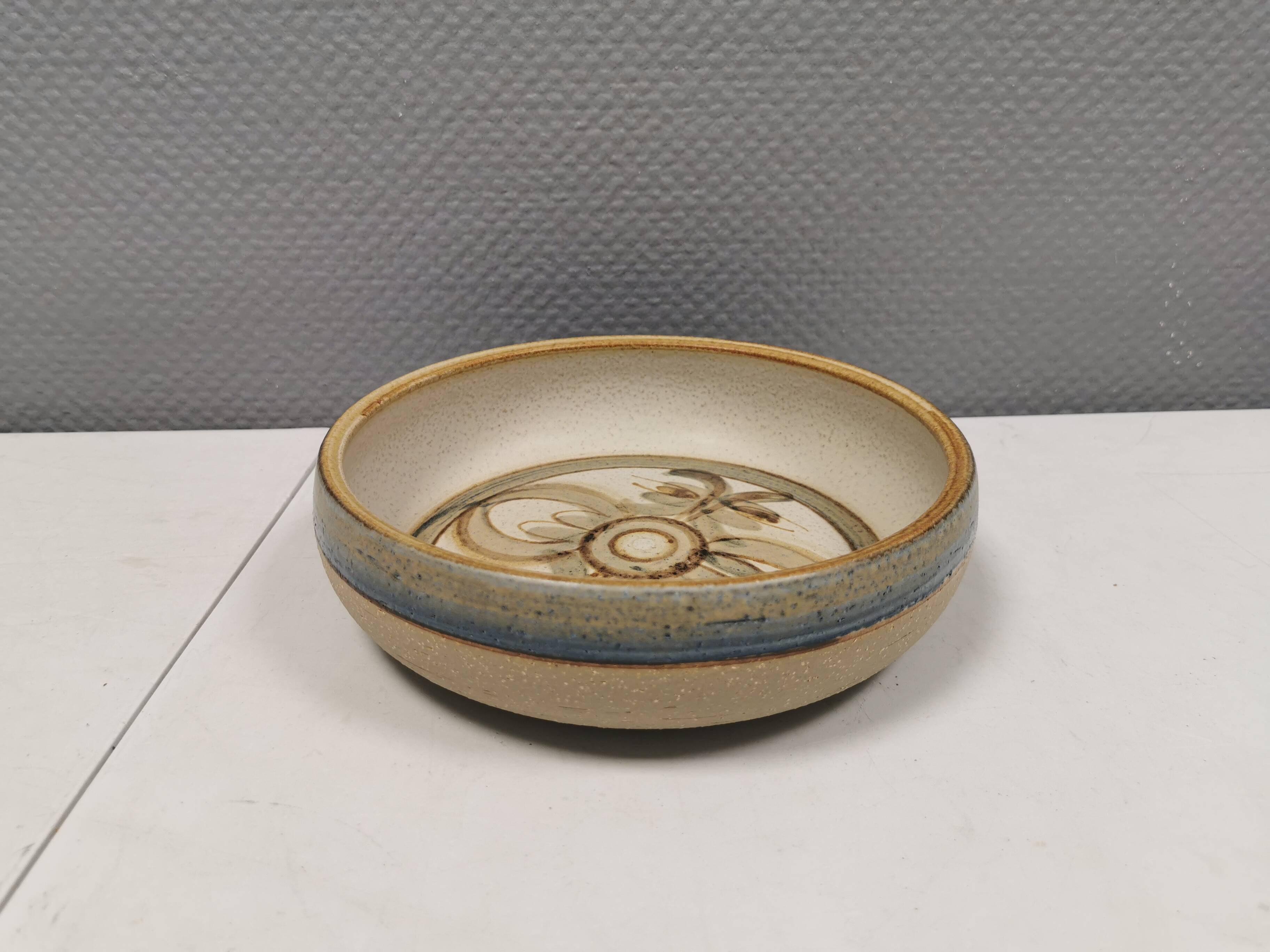 Ceramic bowl/dish from Danish Søholm 1980s.