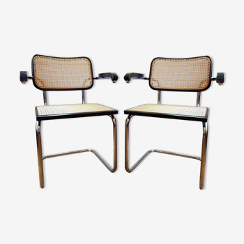 Paire de fauteuils avec accoudoirs Cesca B64 de Marcel Breuer