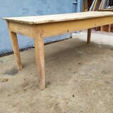 Farm table