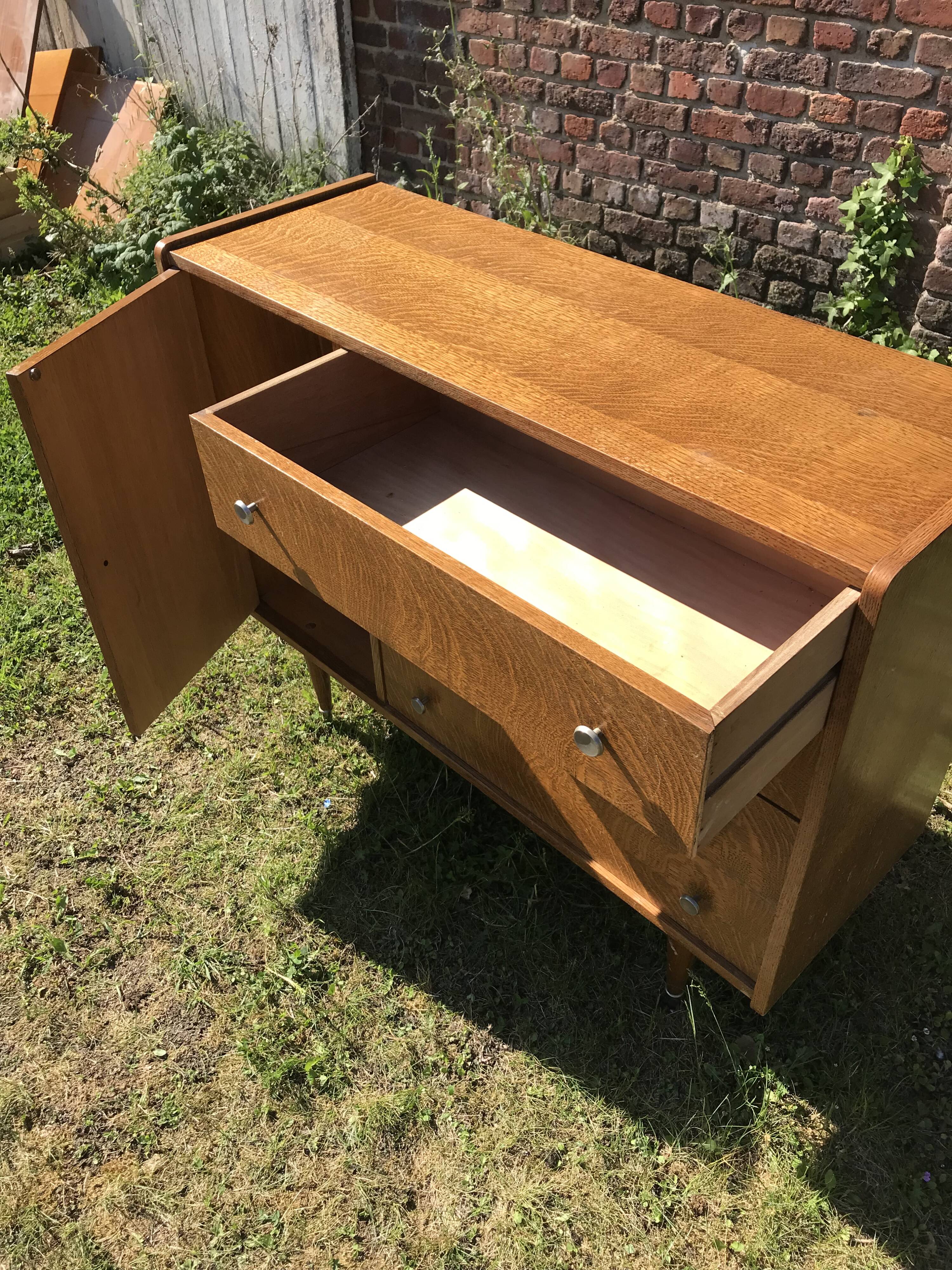 Vintage chest of drawers