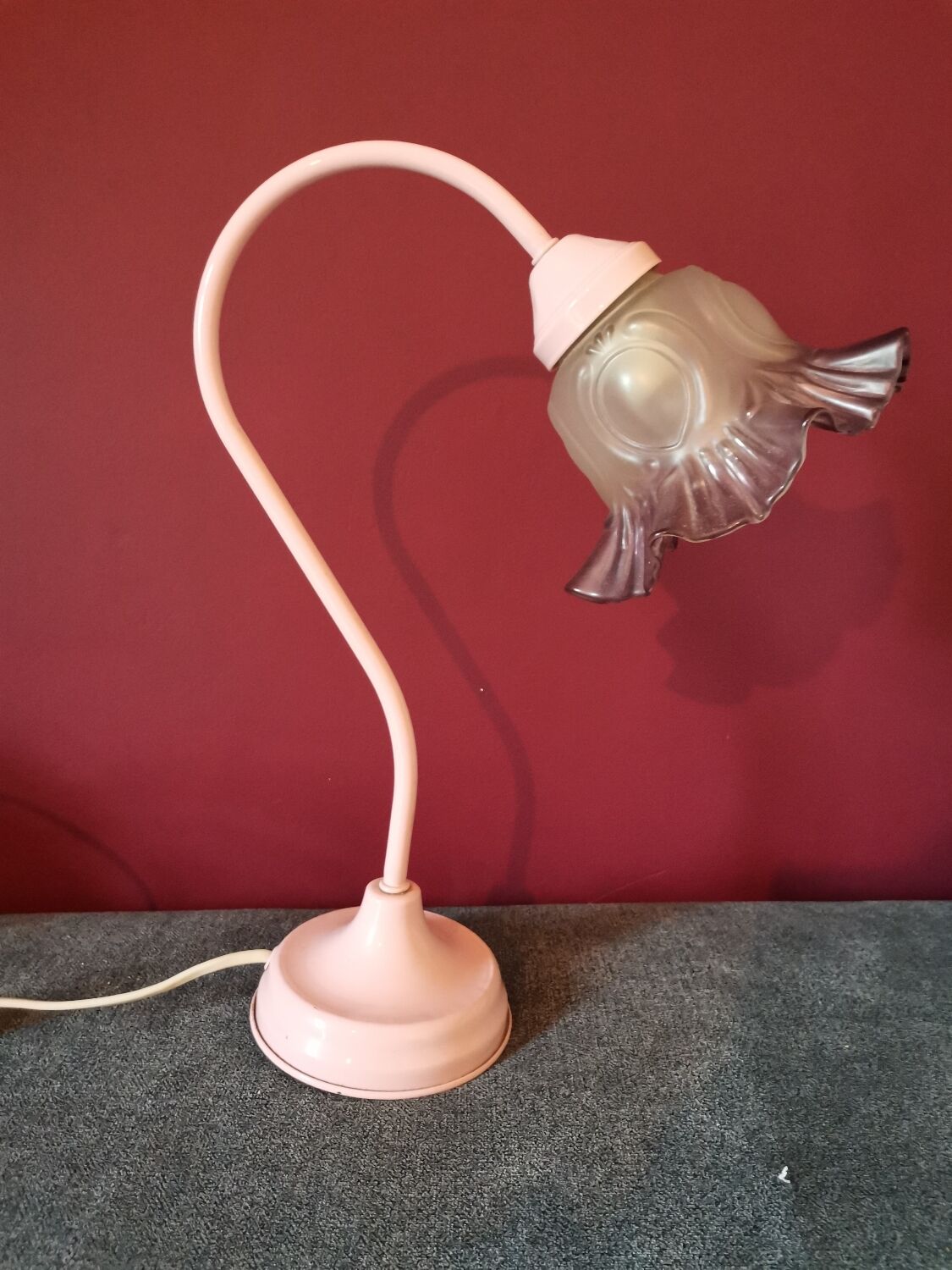 Pink tulip lamp