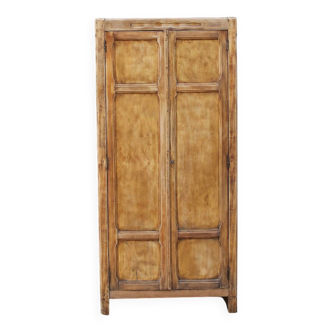 Armoire parisienne