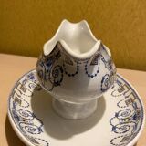 Digoin Sarreguemines gravy boat, Navarre collection