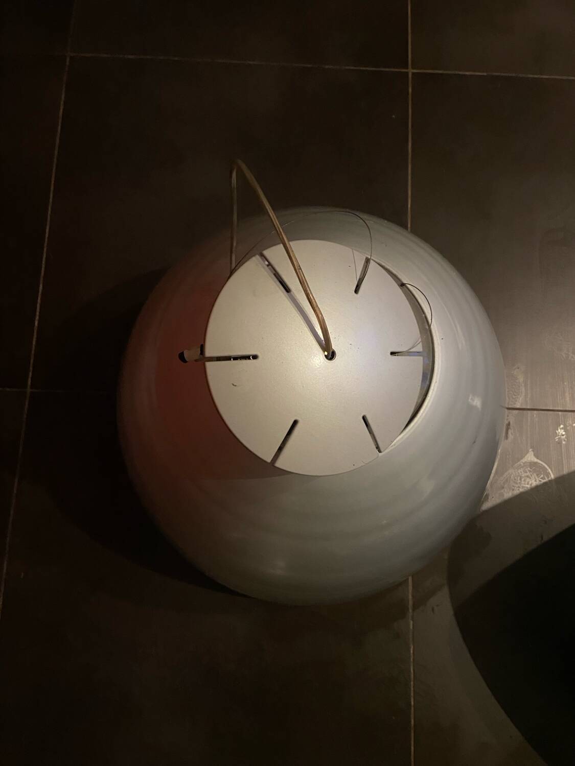 Industrial ball suspension