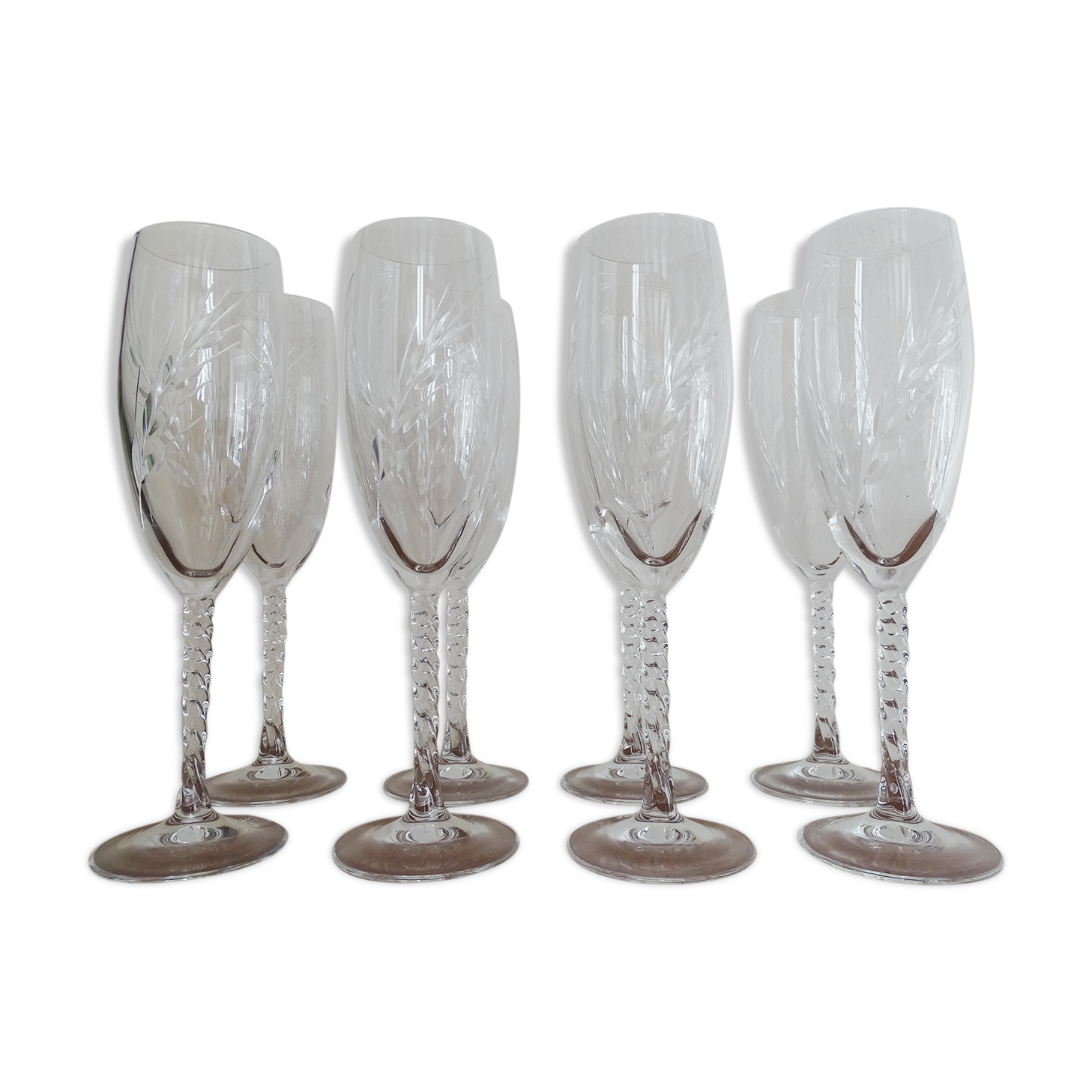8 crystal champagne flutes from Arques Fleury epi twisted feet