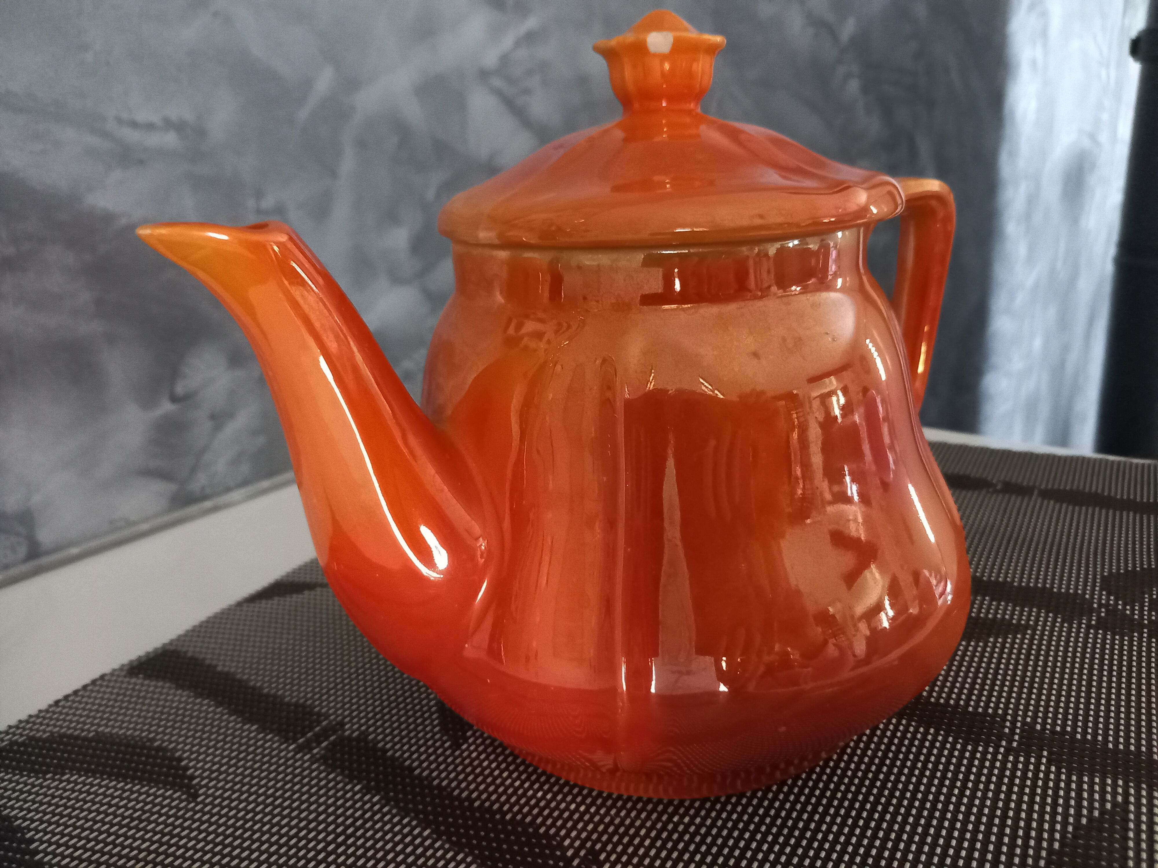 Ceramic teapot