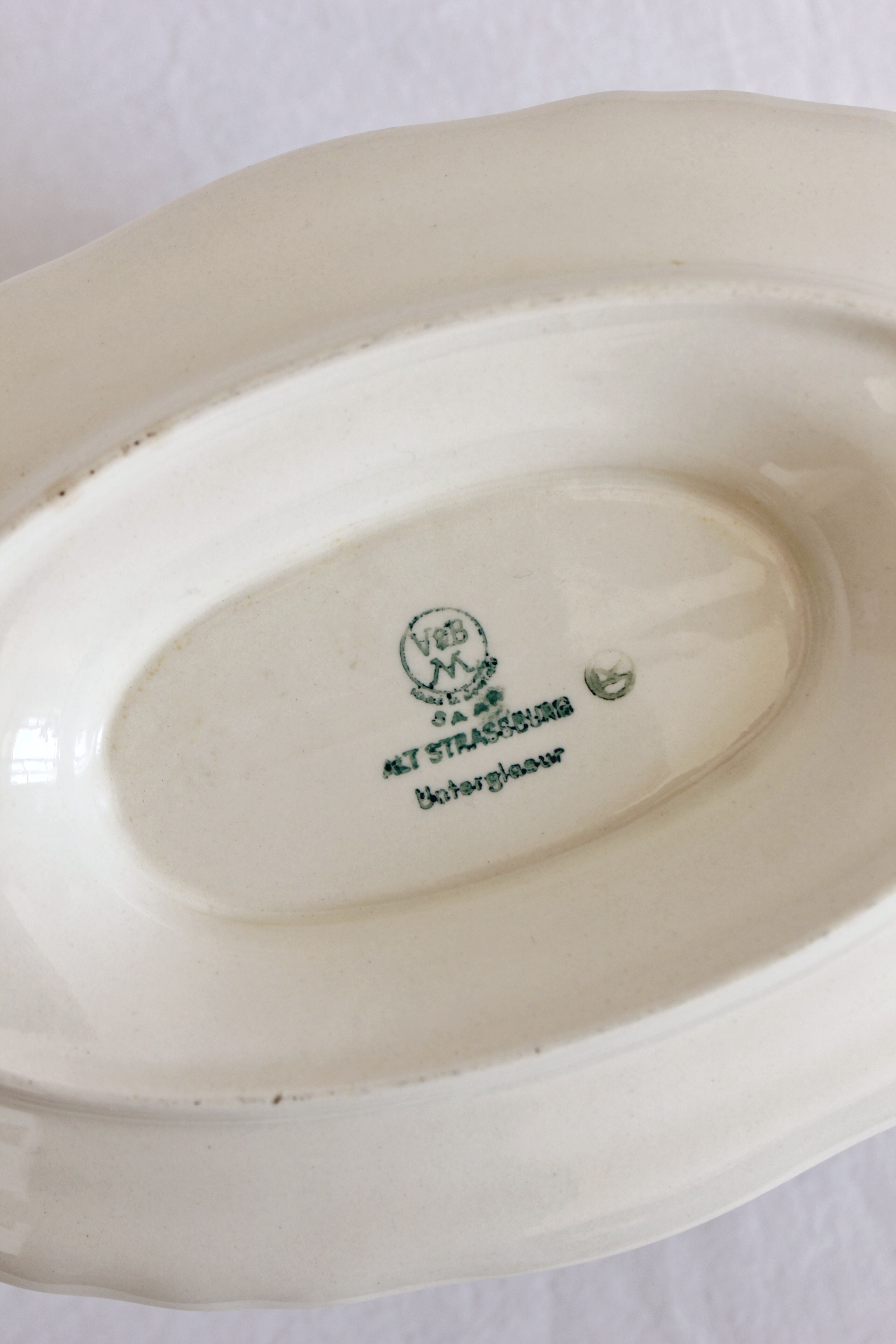 Vintage earthenware sauce boat "Alt Strassburg" or "Old Strasbourg" Villeroy & Boch
