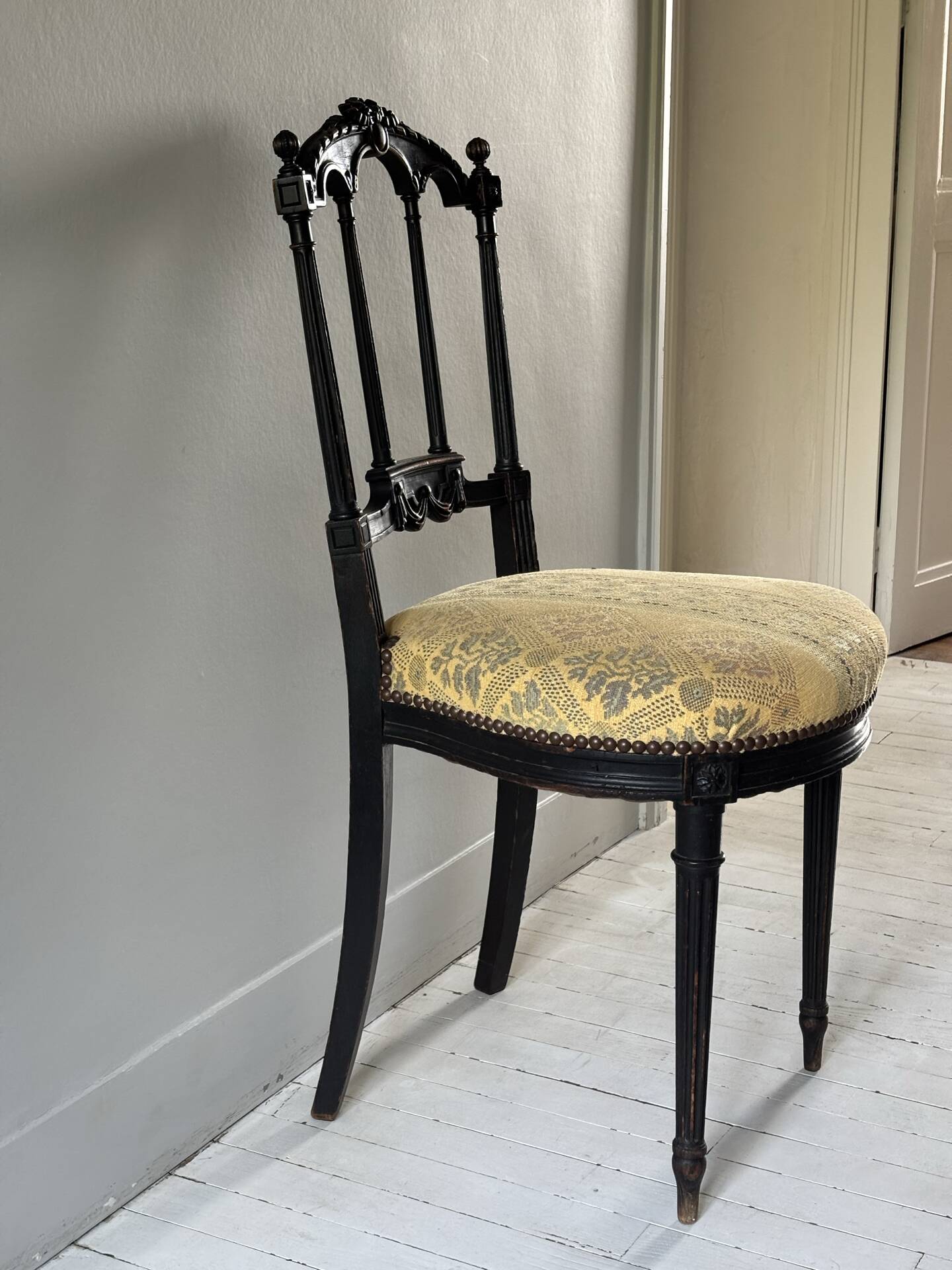 Napoleon III chair