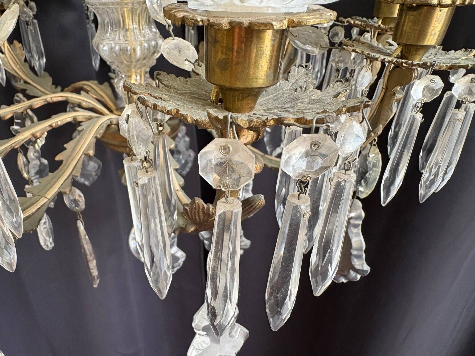 Large chandelier with glass and gilded brass pendants – 10 arms – 80 cm