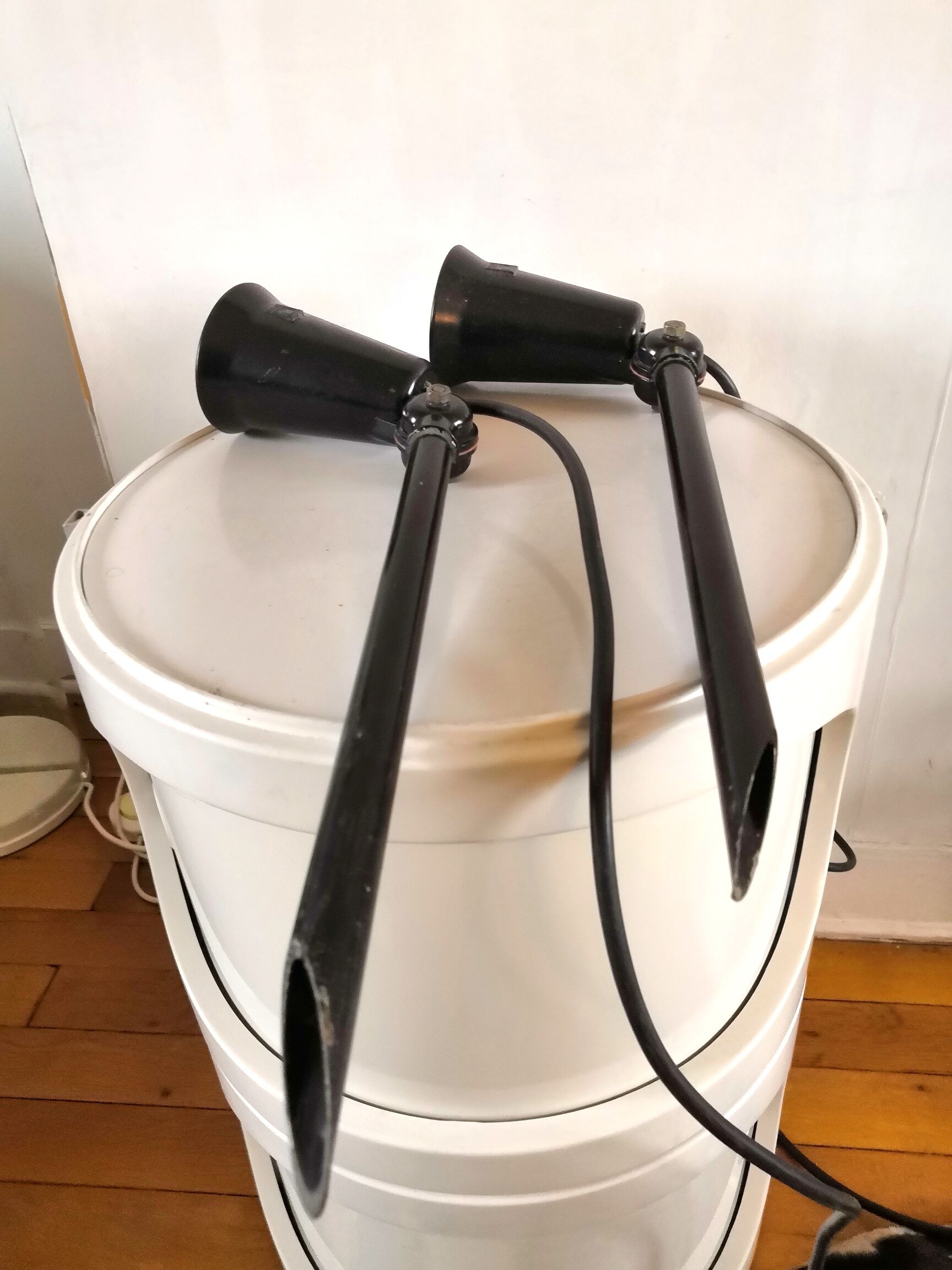 Pair of Lita sconces with steel rod design 70s