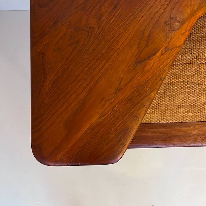 Corner coffee table by Peter Hvidt and Orla Mølgaard-Nielsen