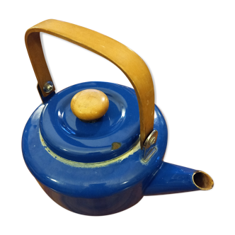 Enamelled teapot