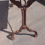 Table bistrot, pieds fonte