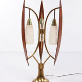 Lampadaire français avec abat-jour en verre de lait 1960